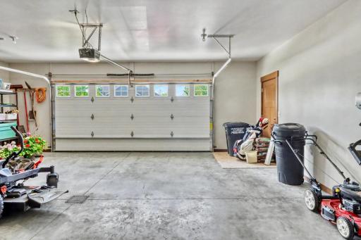 906 Lake Forest Circle, Detroit Lakes, MN 56501