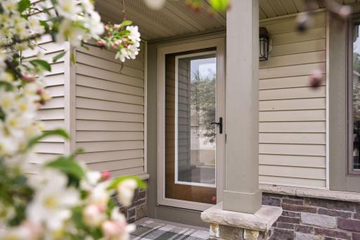 1003 Farrell Street S, Saint Paul, MN 55119