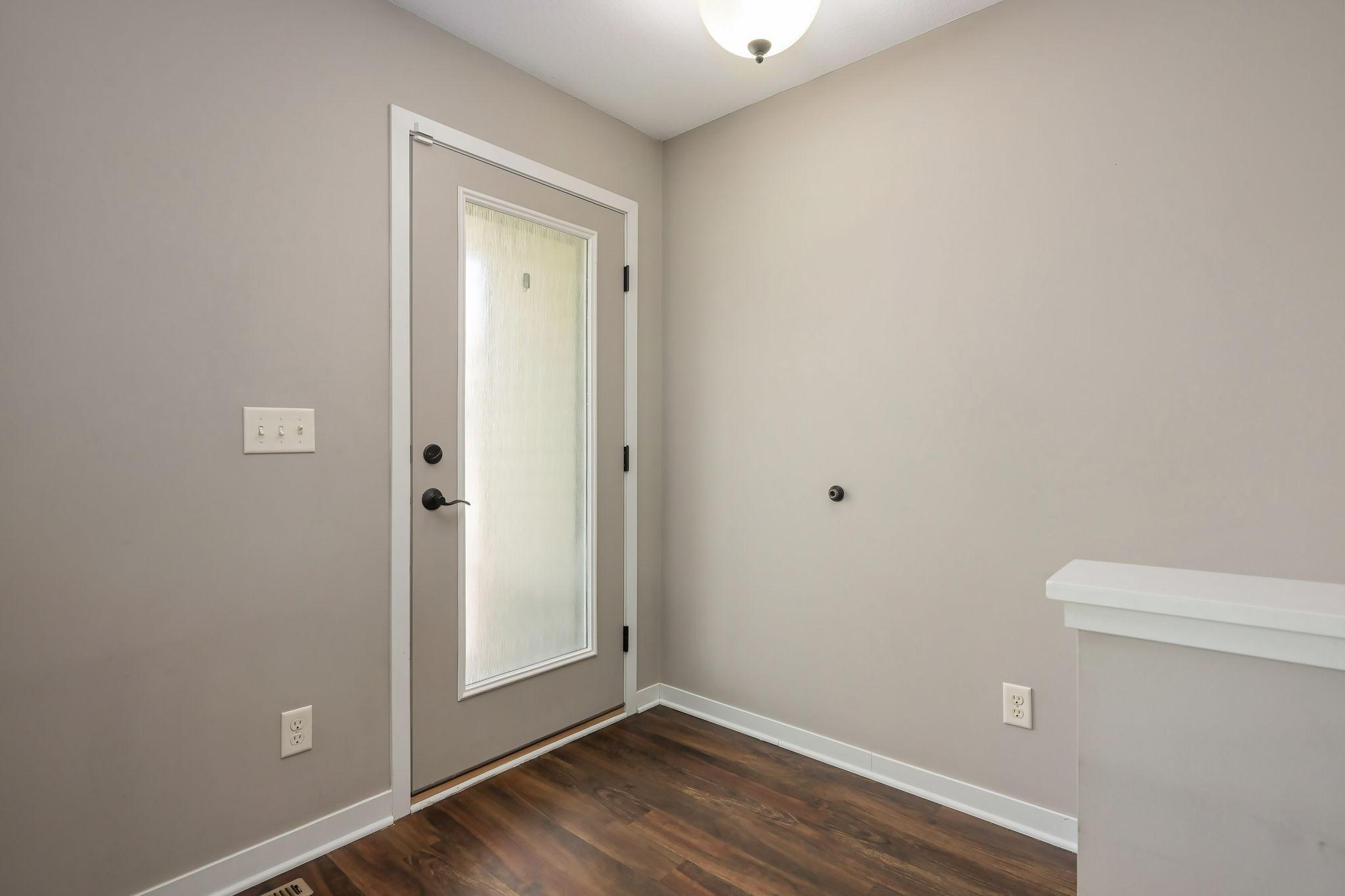 4-web-or-mls-1003 Farrell54.jpeg