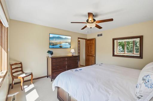 1165 Berwick Lane, Mahtomedi, MN 55115