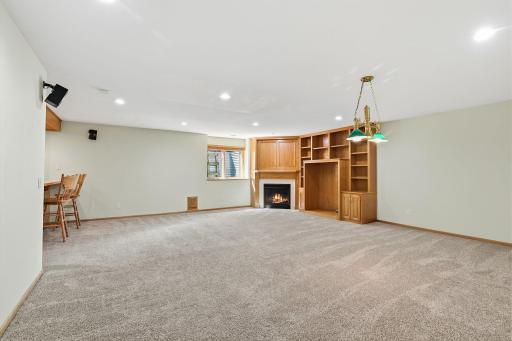 1165 Berwick Lane, Mahtomedi, MN 55115