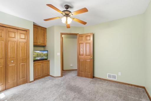 1165 Berwick Lane, Mahtomedi, MN 55115
