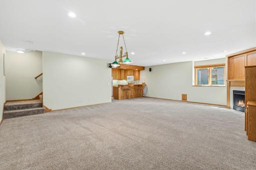 1165 Berwick Lane, Mahtomedi, MN 55115