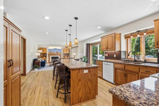 1165 Berwick Lane, Mahtomedi, MN 55115