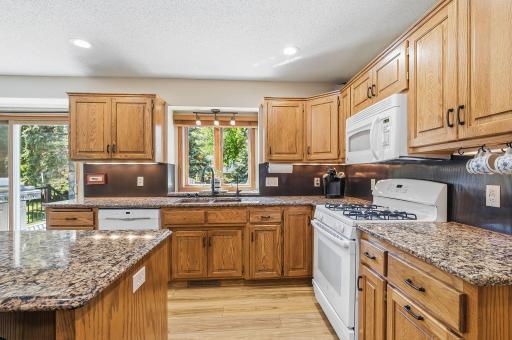 1165 Berwick Lane, Mahtomedi, MN 55115