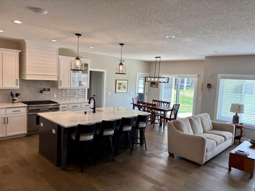 9613 W Wind Trail, Woodbury, MN 55129