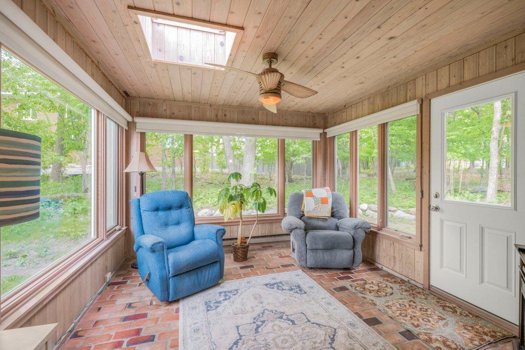 POnly Sun room in the complex