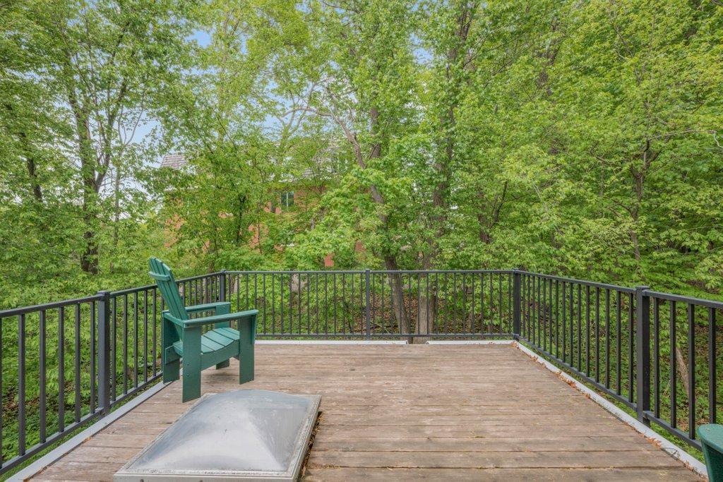 private deck