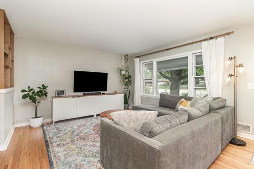 9900 Cedar Lake Road, Hopkins, MN 55305