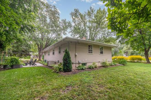 9900 Cedar Lake Road, Hopkins, MN 55305