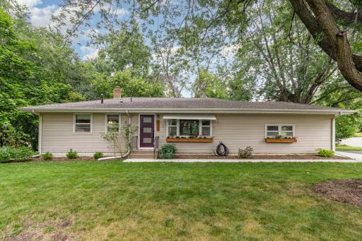 9900 Cedar Lake Road, Hopkins, MN 55305