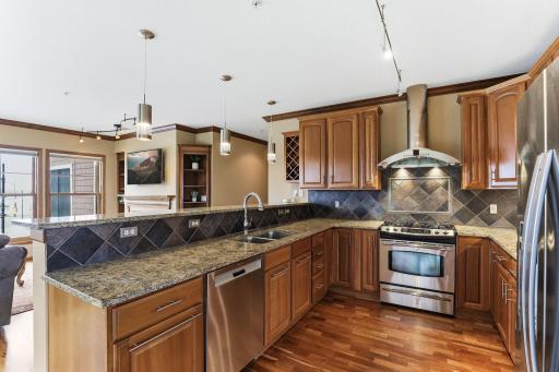 4100 Spring Street, 201, Spring Park, MN 55384