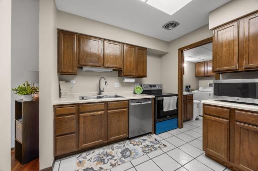 2275 Youngman Avenue, 106W, Saint Paul, MN 55116