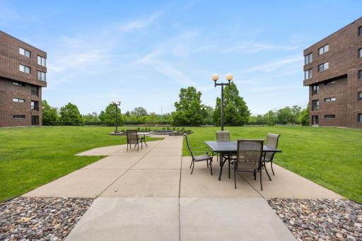 2275 Youngman Avenue, 106W, Saint Paul, MN 55116
