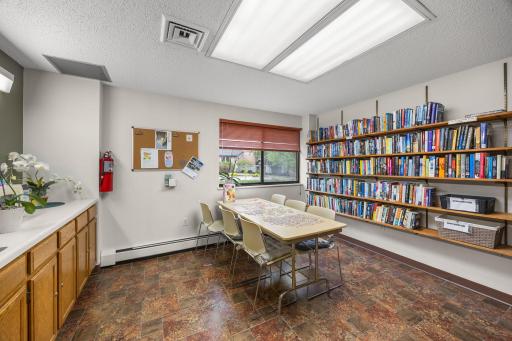 2275 Youngman Avenue, 106W, Saint Paul, MN 55116