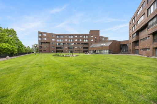 2275 Youngman Avenue, 106W, Saint Paul, MN 55116