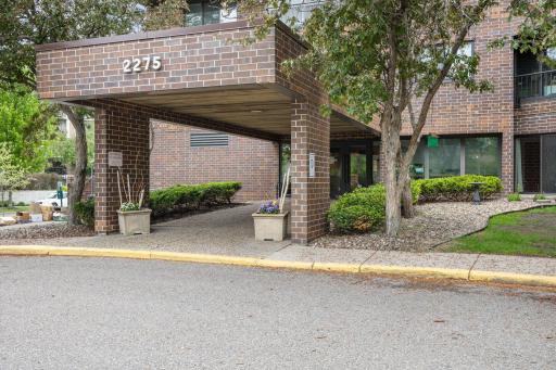 2275 Youngman Avenue, 106W, Saint Paul, MN 55116