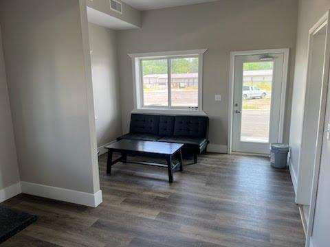 Waiting area-2.jpg