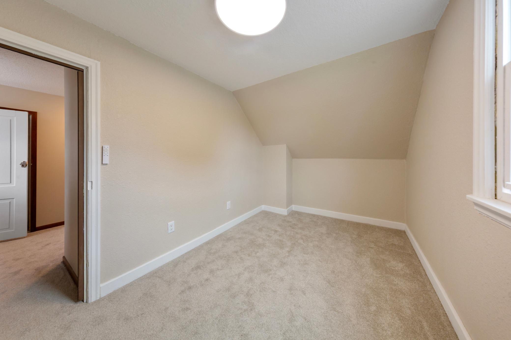 37 bedroom 3.jpg