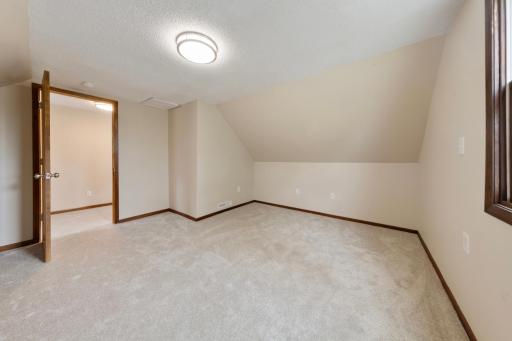 808 E Vine Street, Owatonna, MN 55060