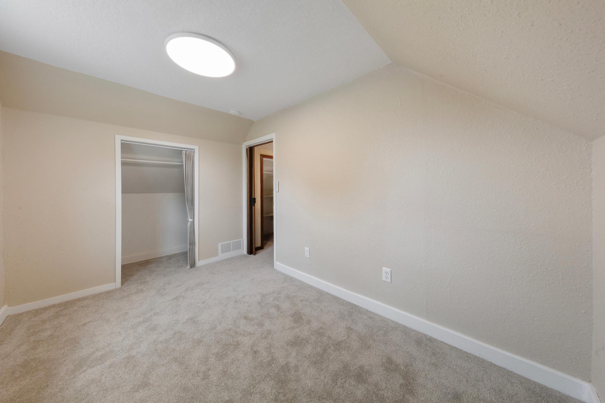 38 bedroom 3.jpg
