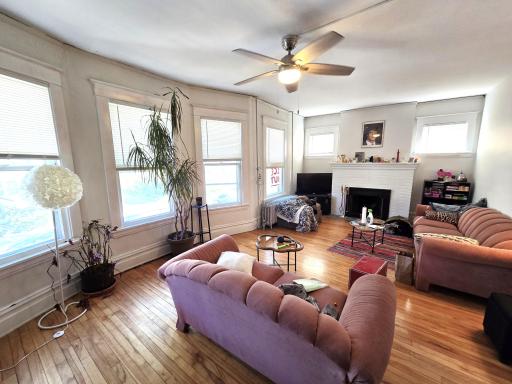 2205 Pleasant Avenue, Minneapolis, MN 55404