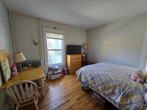 2205 Pleasant Avenue, Minneapolis, MN 55404