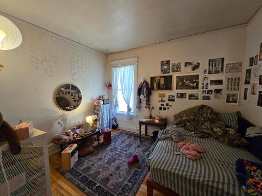 2205 Pleasant Avenue, Minneapolis, MN 55404