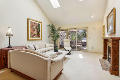 6520 Harbor Place NE, Prior Lake, MN 55372