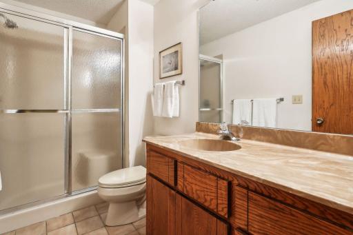 6520 Harbor Place NE, Prior Lake, MN 55372