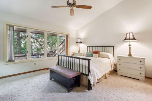 6520 Harbor Place NE, Prior Lake, MN 55372