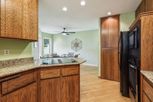 6520 Harbor Place NE, Prior Lake, MN 55372