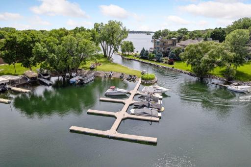 6520 Harbor Place NE, Prior Lake, MN 55372