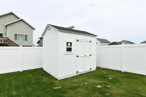 7345 23rd Street S, Fargo, ND 58104
