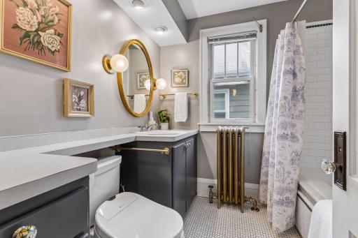1601 Thomas Avenue, Saint Paul, MN 55104