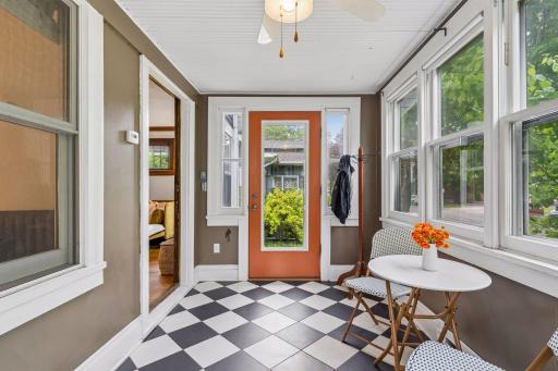 1601 Thomas Avenue, Saint Paul, MN 55104