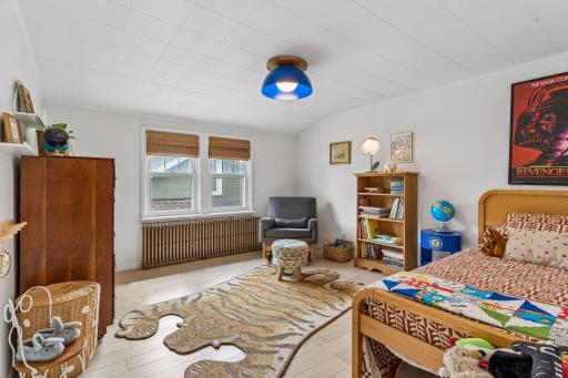 1601 Thomas Avenue, Saint Paul, MN 55104