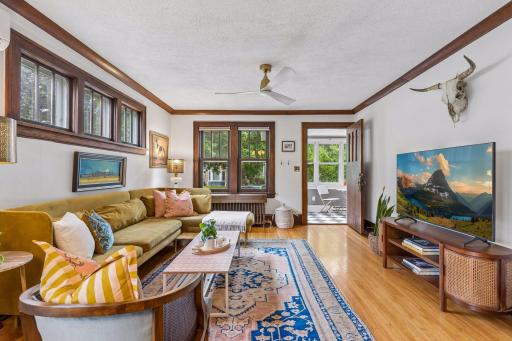 1601 Thomas Avenue, Saint Paul, MN 55104
