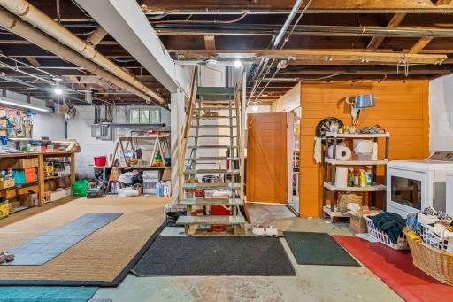 1601 Thomas Avenue, Saint Paul, MN 55104