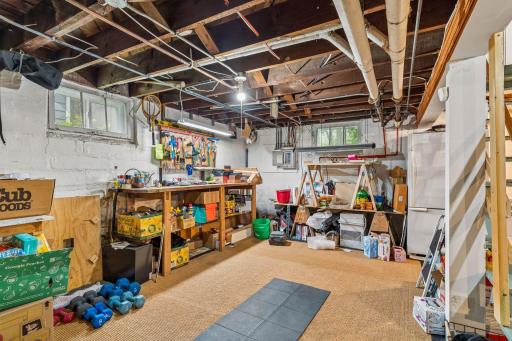 1601 Thomas Avenue, Saint Paul, MN 55104