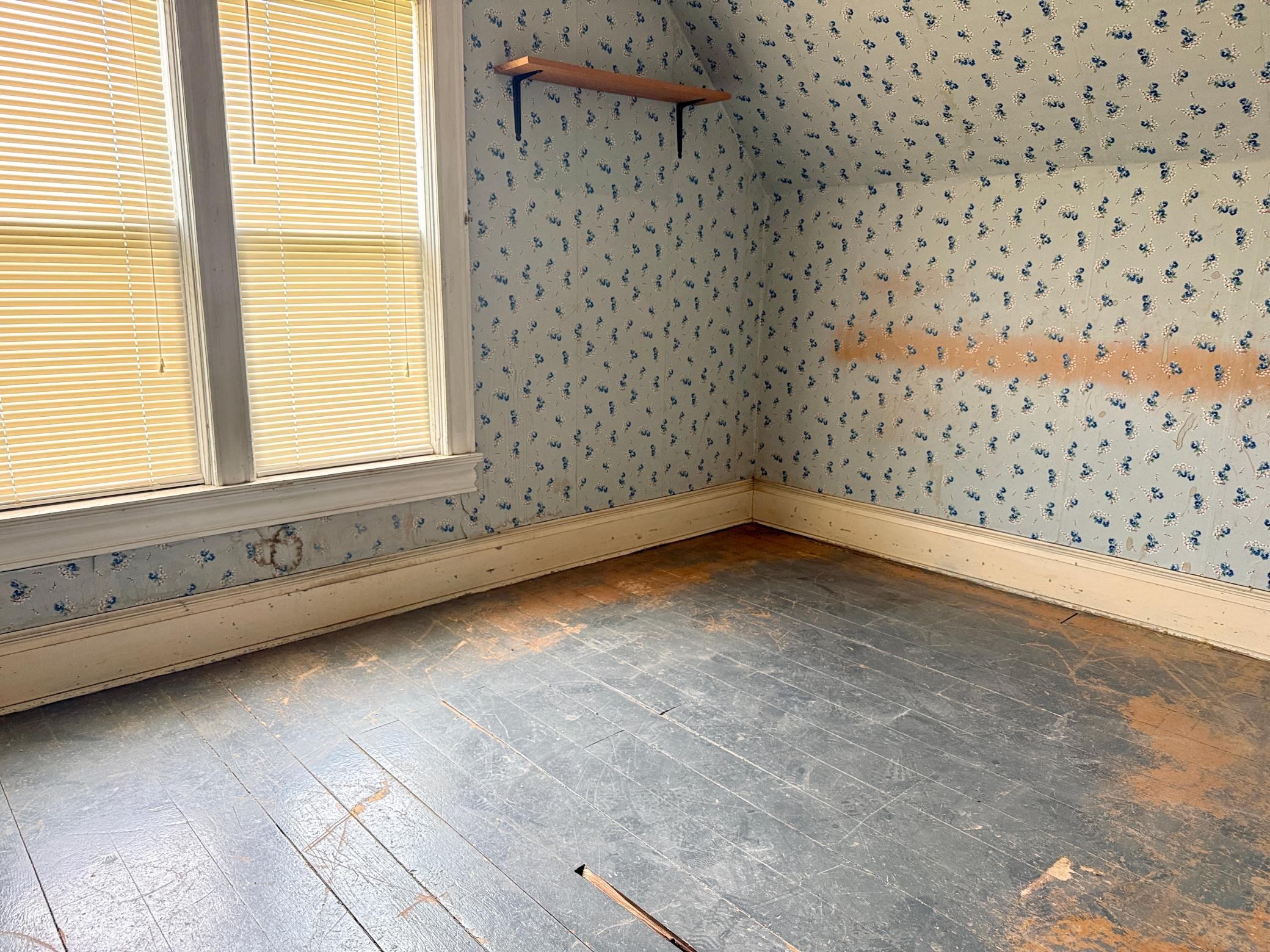 Bedroom 3 (Upstairs)