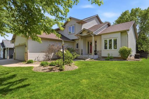 Discover the perfect balance of functional space, cozy comfort, and everyday ease!