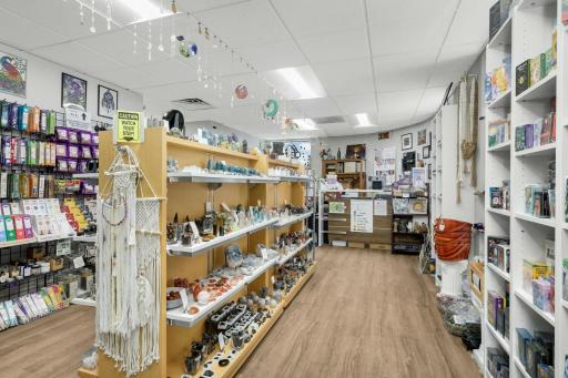 5701 Kentucky Avenue N, Minneapolis, MN 55428