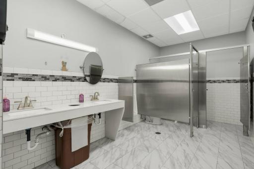 5701 Kentucky Avenue N, Minneapolis, MN 55428
