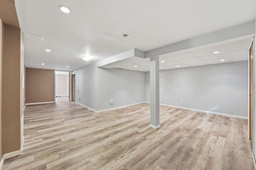5225 Pennsylvania Avenue N, New Hope, MN 55428