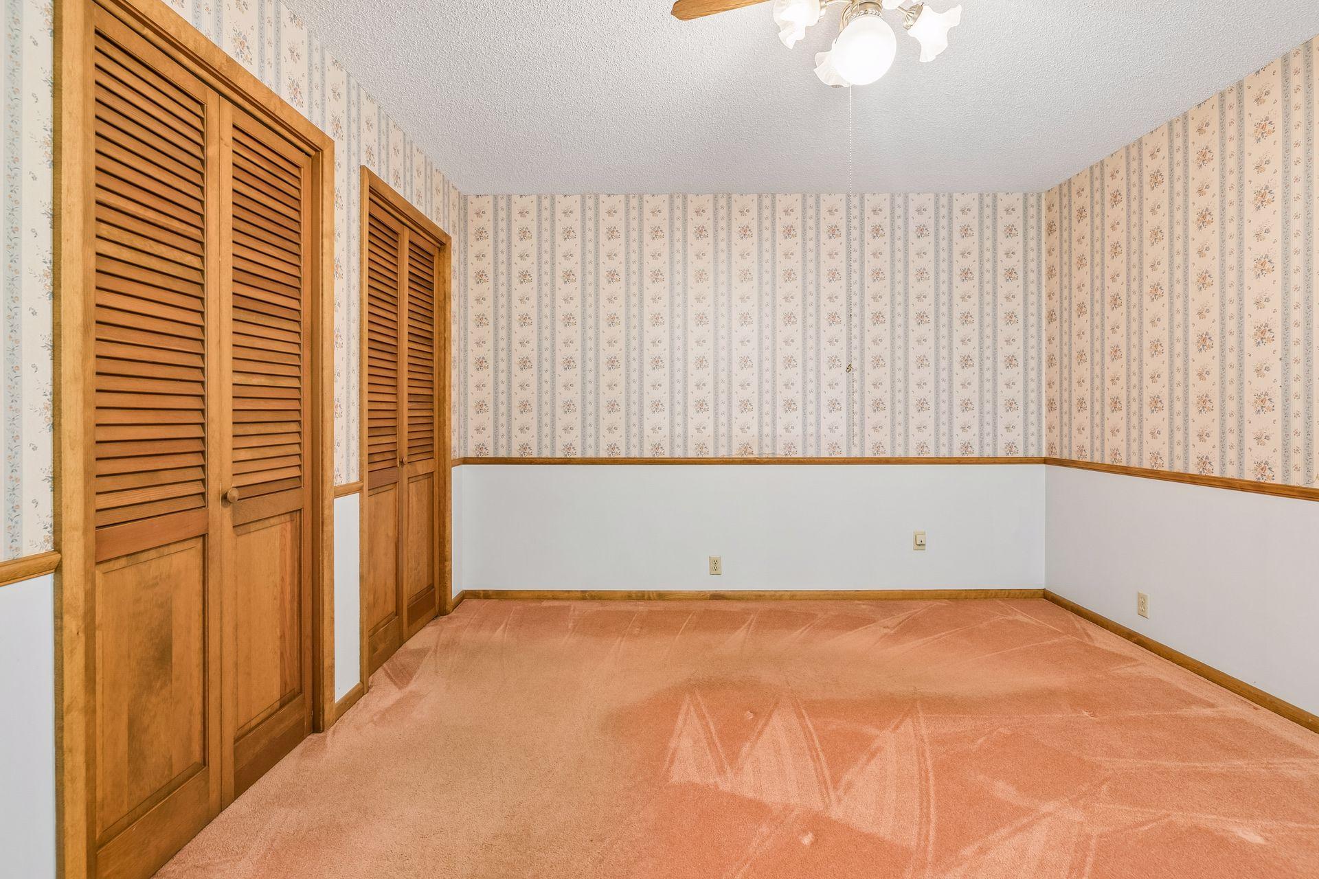Upper Level - Primary Bedroom