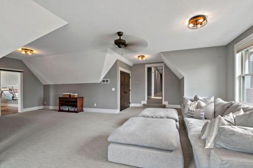 12611 20th Street N, Stillwater, MN 55082