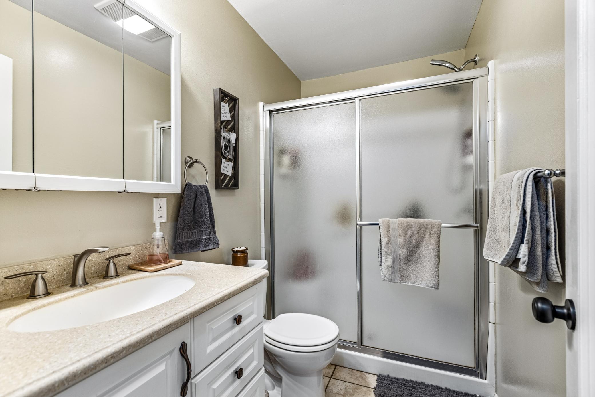 25-print-308 20th Ave (25).jpg