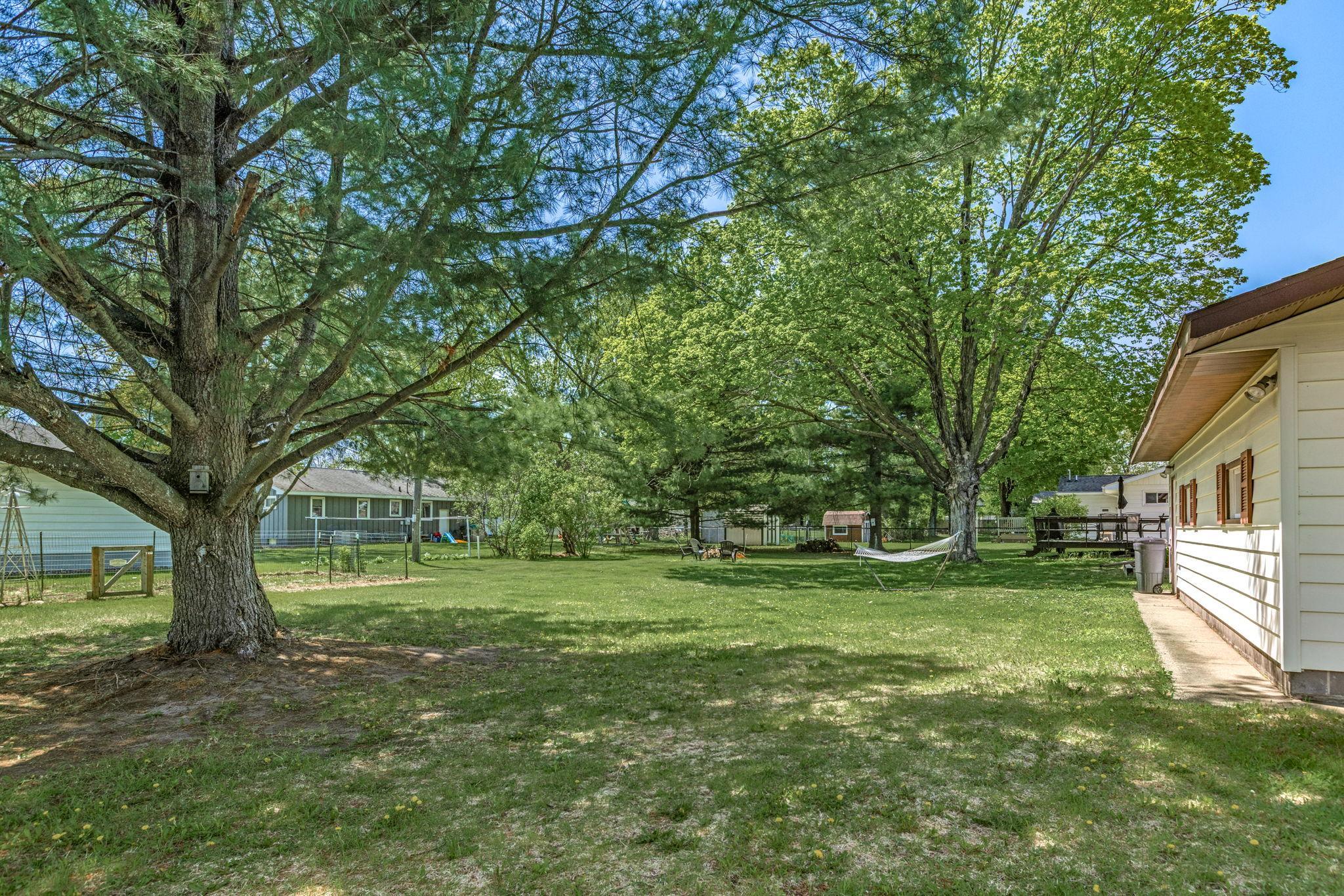 46-web-or-mls-308 20th Ave (46).jpg