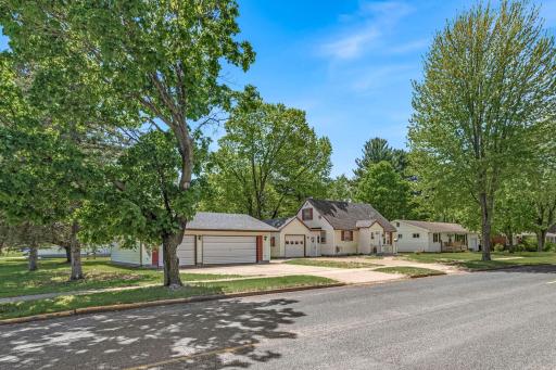 308 20th Avenue W, Menomonie, WI 54751